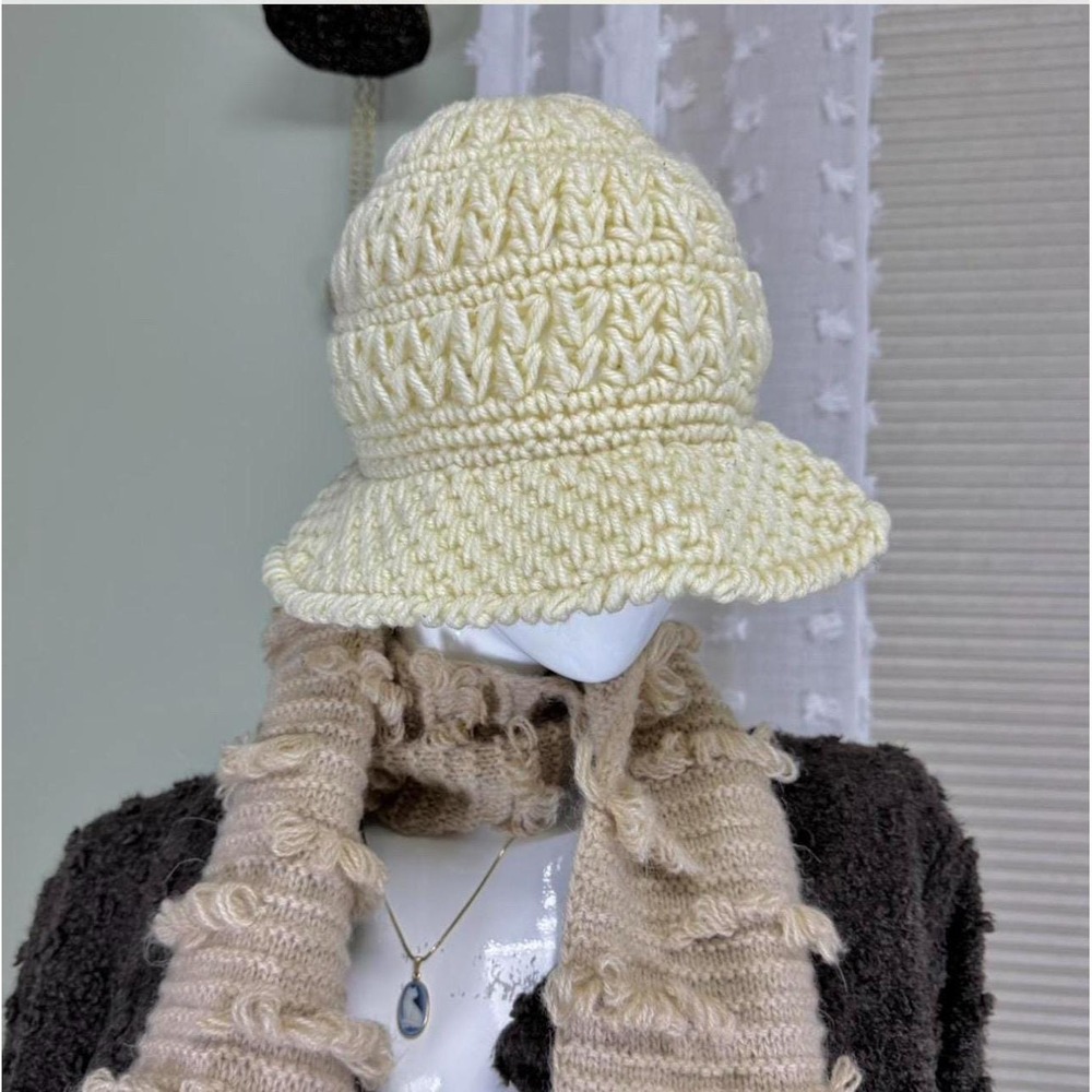 Lovely Grannycore Handmade Vintage Crochet Bucket Hat‎
